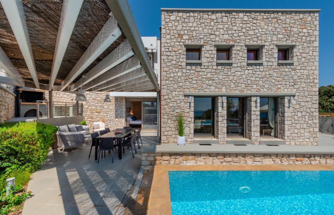 Villa Costamare - Enjoy Lazy Days On The Private Pool-Jacuzzi Pefki  외부 사진