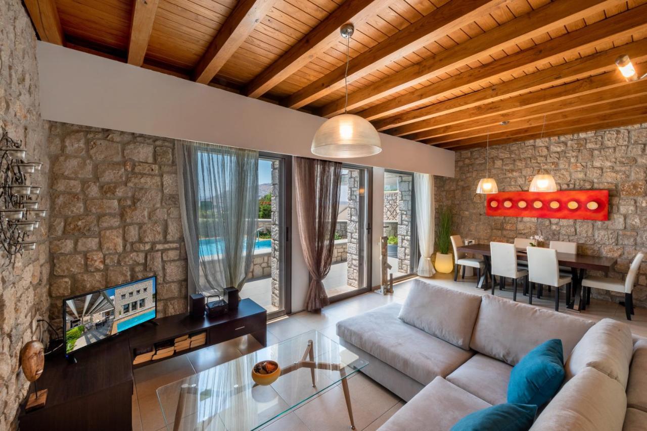 Villa Costamare - Enjoy Lazy Days On The Private Pool-Jacuzzi Pefki  외부 사진