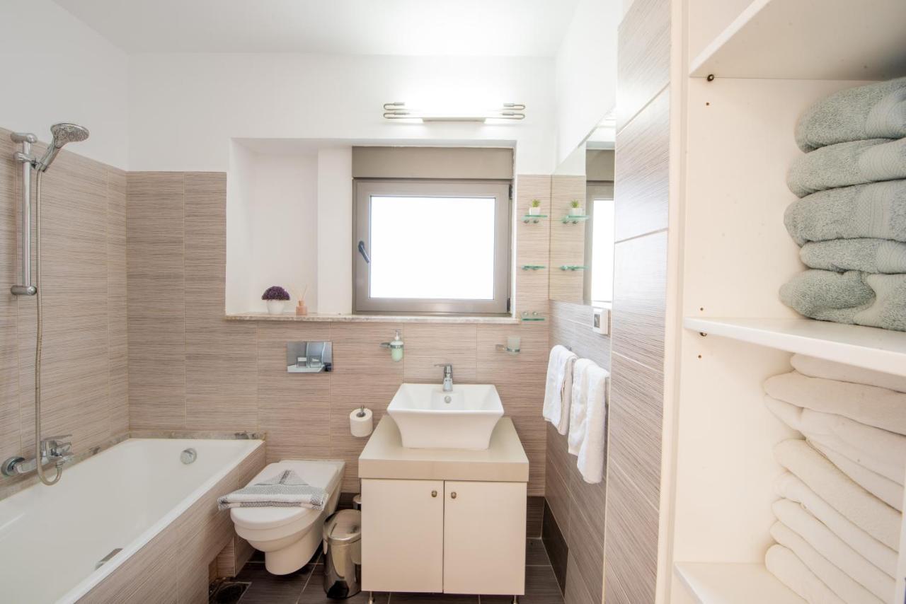 Villa Costamare - Enjoy Lazy Days On The Private Pool-Jacuzzi Pefki  외부 사진