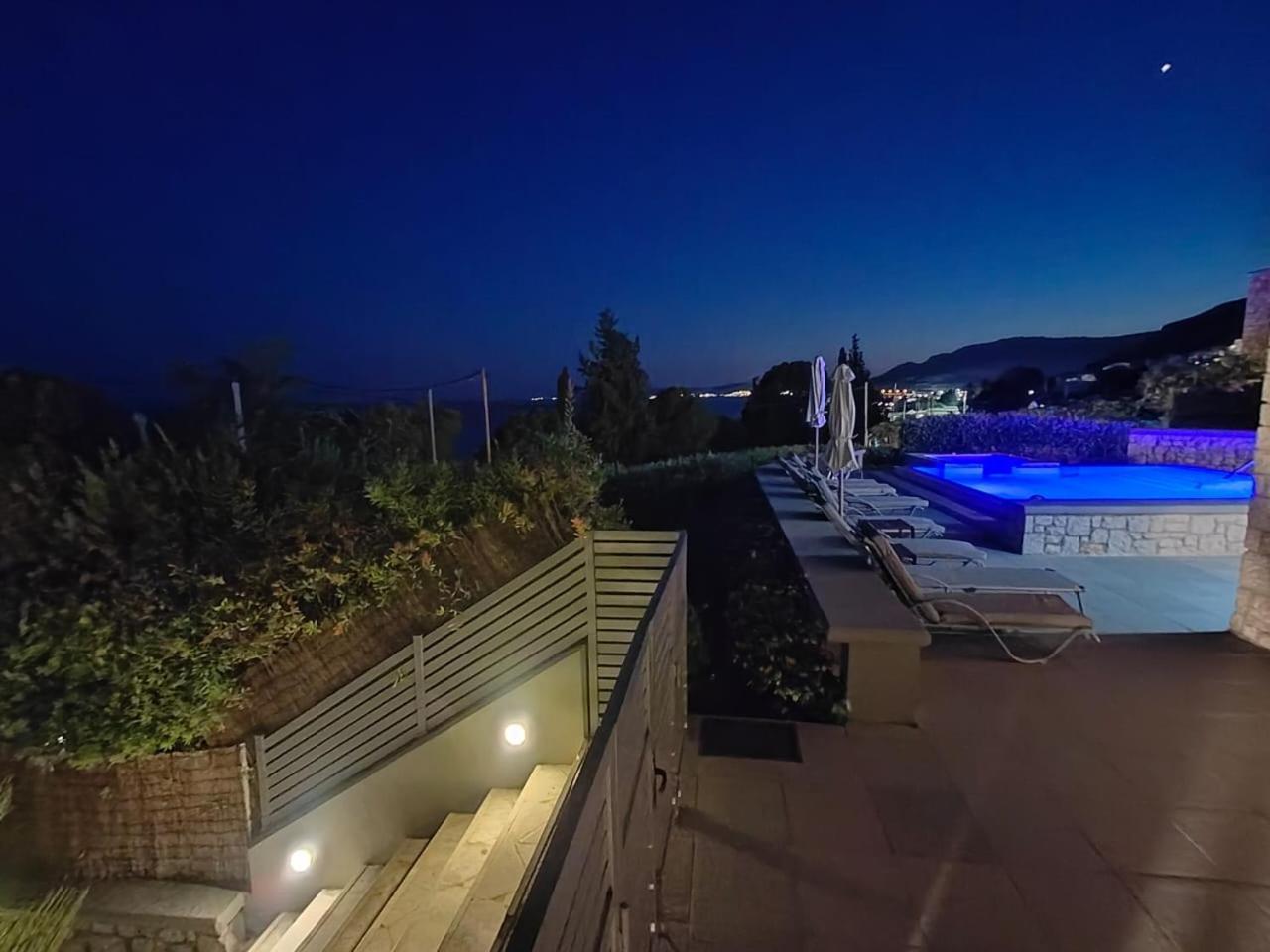 Villa Costamare - Enjoy Lazy Days On The Private Pool-Jacuzzi Pefki  외부 사진