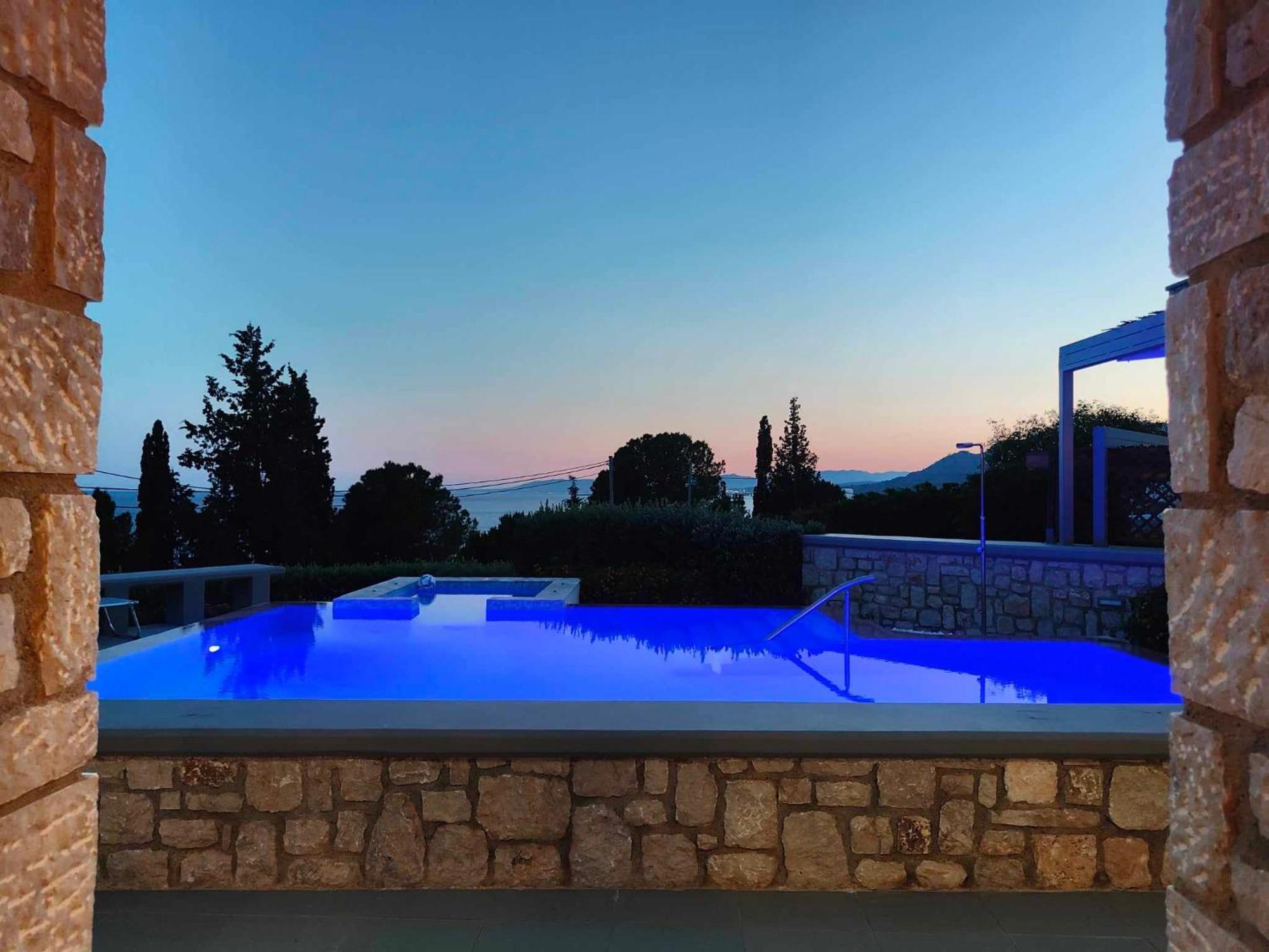 Villa Costamare - Enjoy Lazy Days On The Private Pool-Jacuzzi Pefki  외부 사진