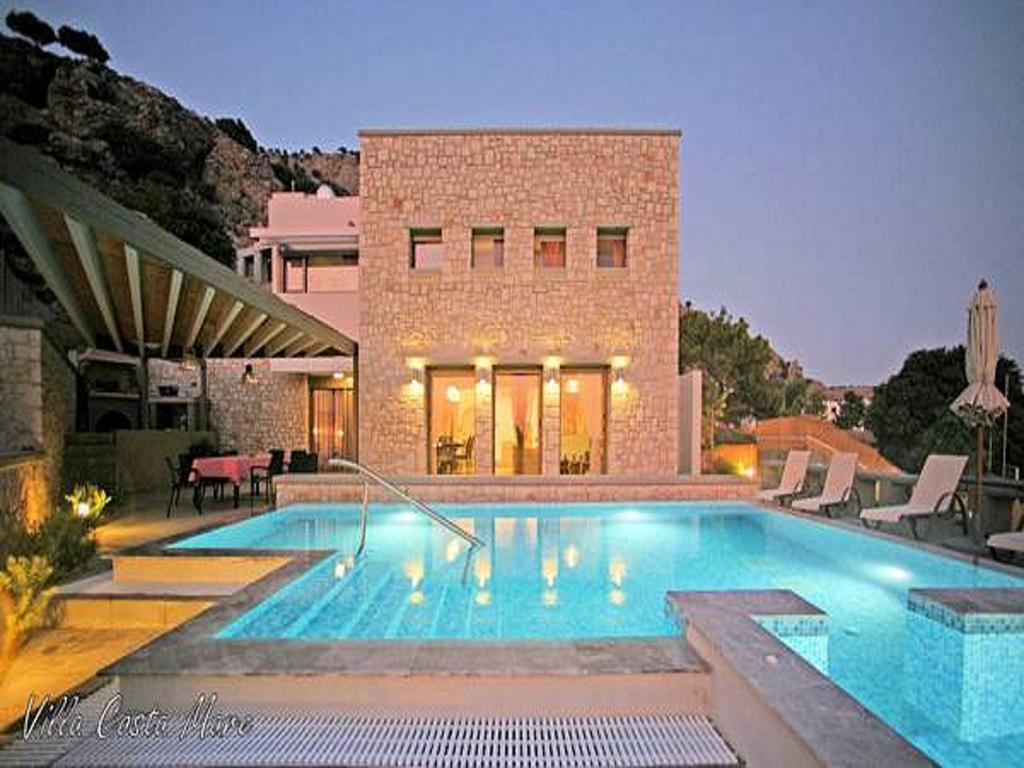 Villa Costamare - Enjoy Lazy Days On The Private Pool-Jacuzzi Pefki  객실 사진